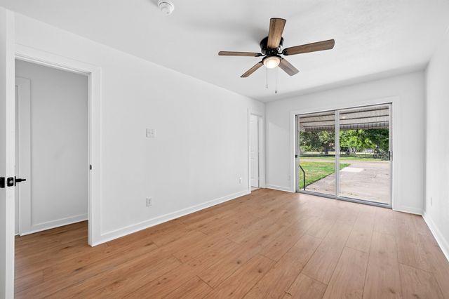 205 N 1st Street, Mabank, TX 75147