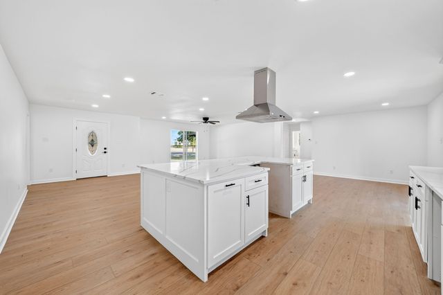 205 N 1st Street, Mabank, TX 75147