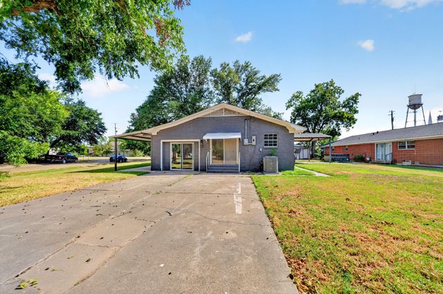 205 N 1st Street, Mabank, TX 75147