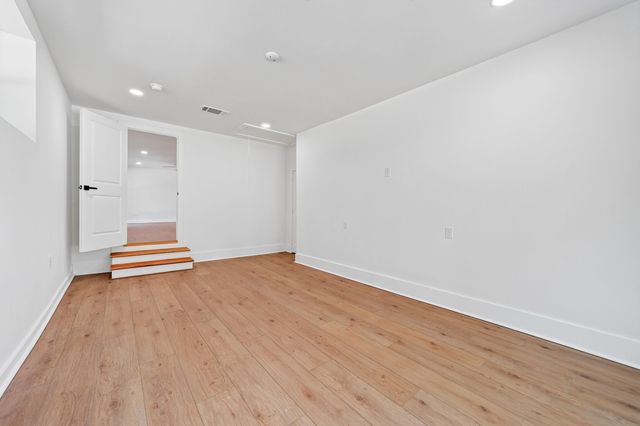 205 N 1st Street, Mabank, TX 75147