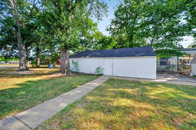 205 N 1st Street, Mabank, TX 75147