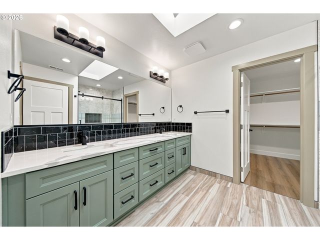 2716 Firwood Ln, Forest Grove, OR 97116