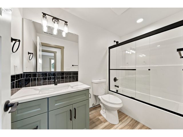 2716 Firwood Ln, Forest Grove, OR 97116