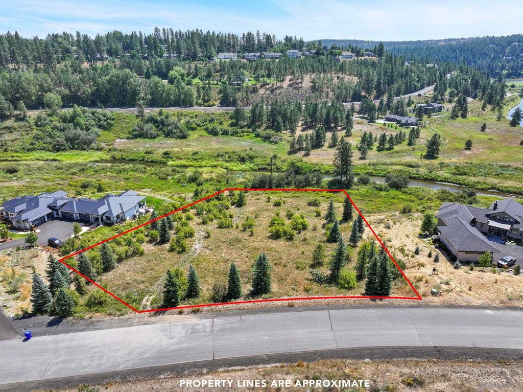 11425 S Fairway Ridge Ln, Spokane, WA 99224
