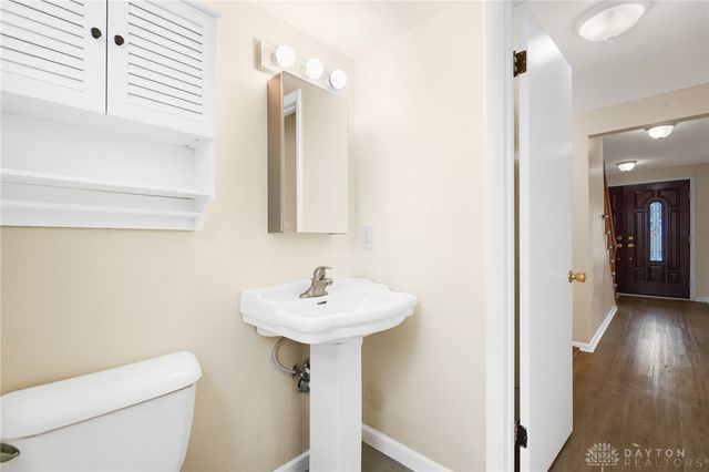 1221 Harmony Lane, Fairborn, OH 45324