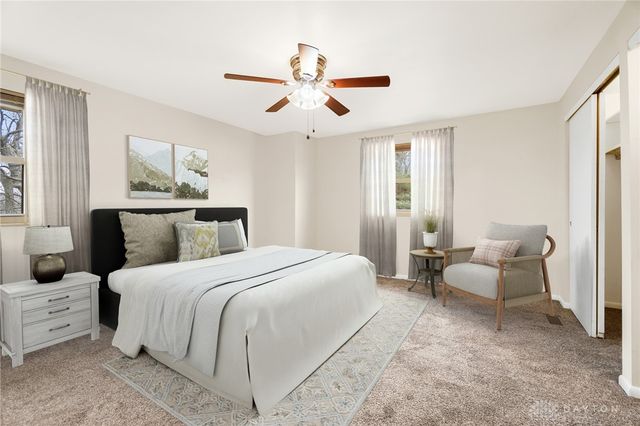 1221 Harmony Lane, Fairborn, OH 45324