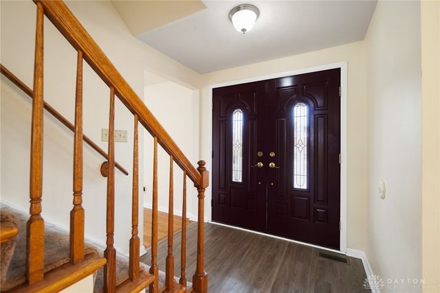 1221 Harmony Lane, Fairborn, OH 45324