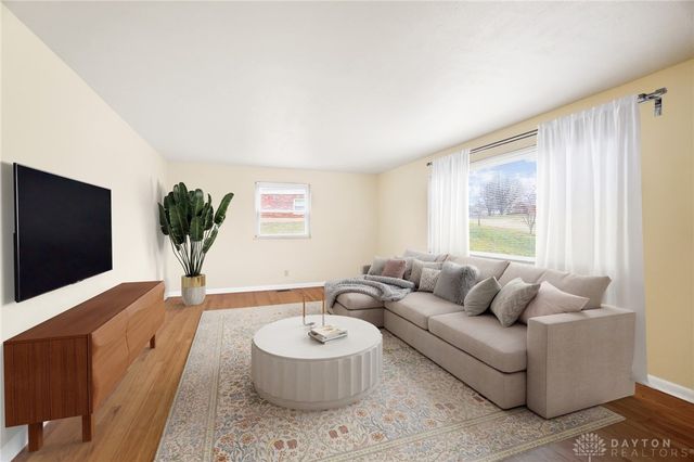 1221 Harmony Lane, Fairborn, OH 45324