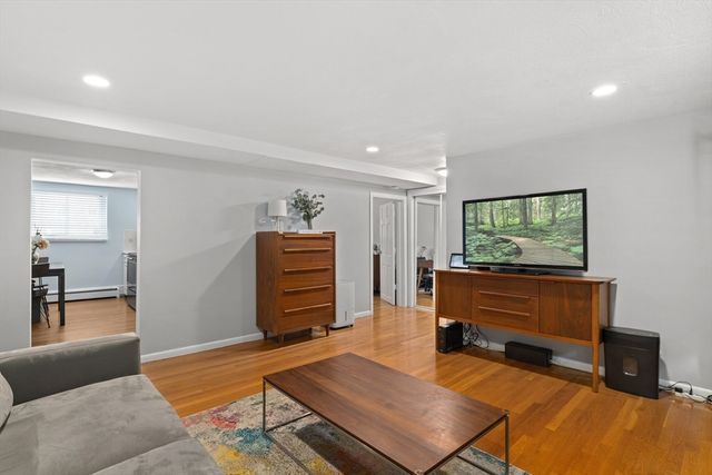 38 Westgate Rd 1, Boston, MA 02467
