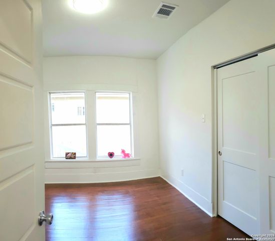 1025 Fulton, San Antonio, TX 78201