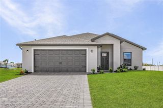 2221 6th Avenue NE 3rd PL, Cape Coral, FL 33993