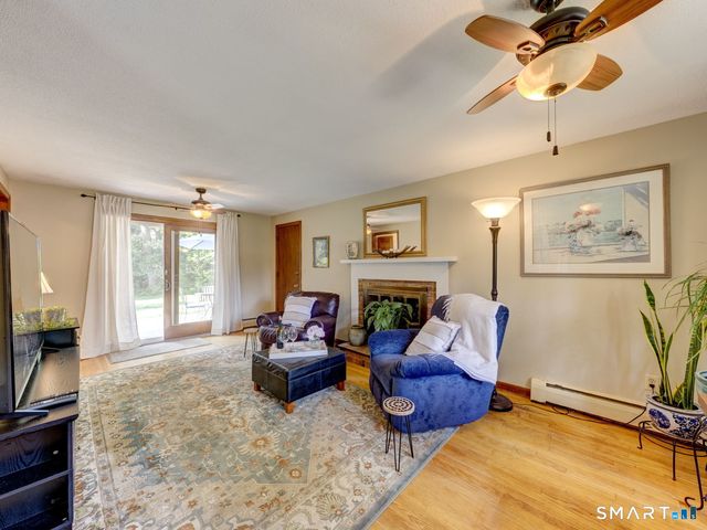 102 Ralph Road, Manchester, CT 06042