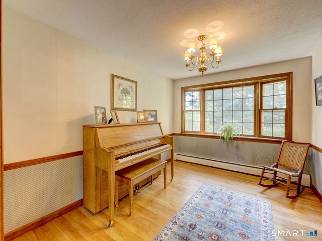 102 Ralph Road, Manchester, CT 06042