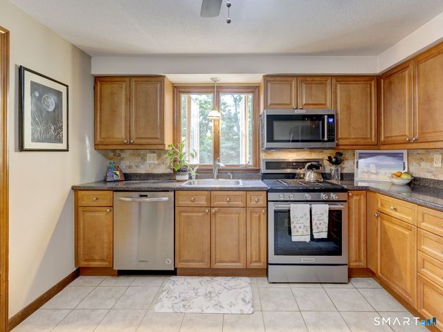 102 Ralph Road, Manchester, CT 06042