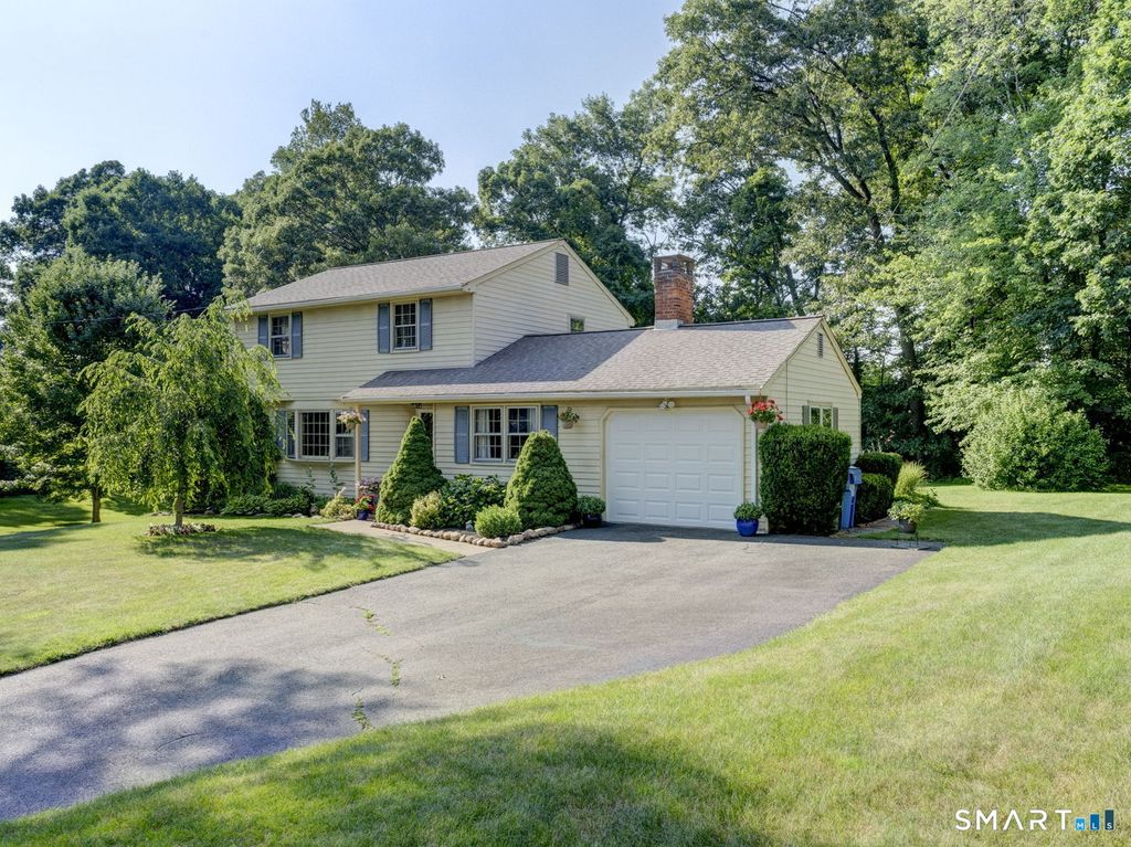 102 Ralph Road, Manchester, CT 06042