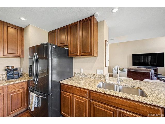 10484 Hollyhock Ct, Littleton, CO 80129