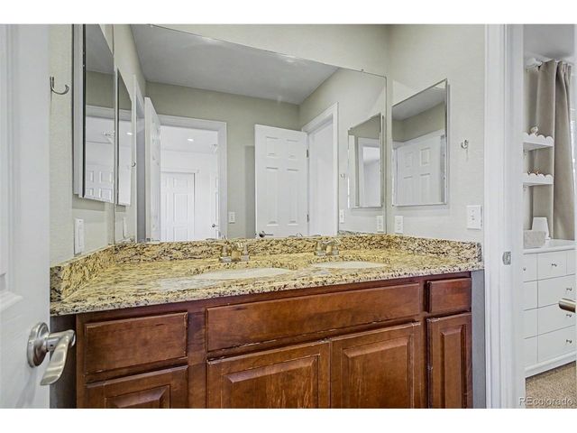 10484 Hollyhock Ct, Littleton, CO 80129
