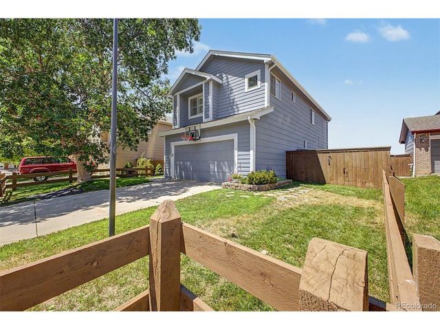 10484 Hollyhock Ct, Littleton, CO 80129