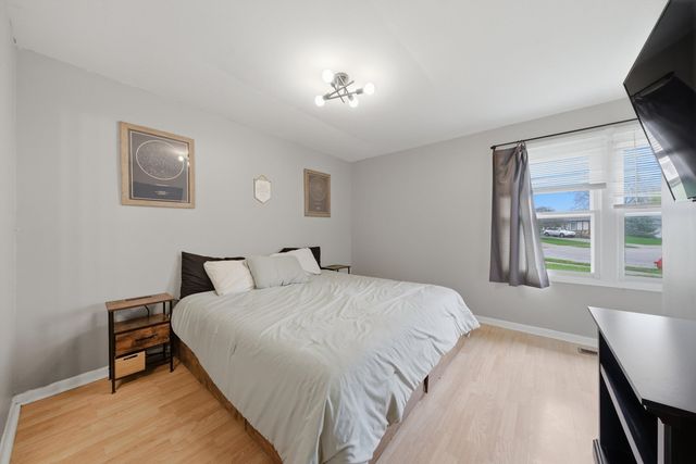 1198 ARROWWOOD Court, Aurora, IL 60504