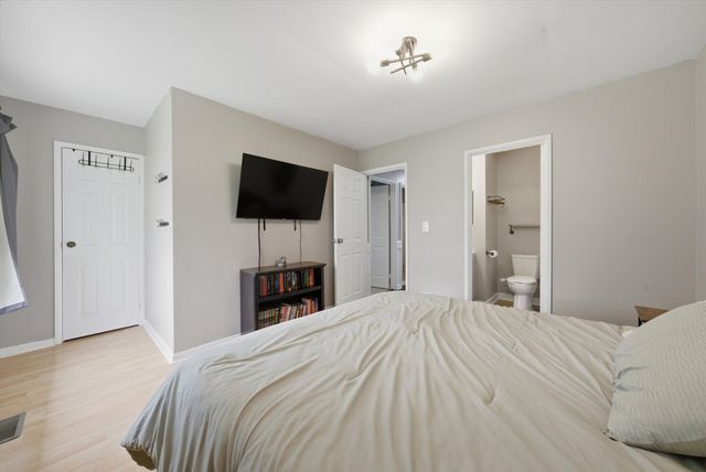 1198 ARROWWOOD Court, Aurora, IL 60504