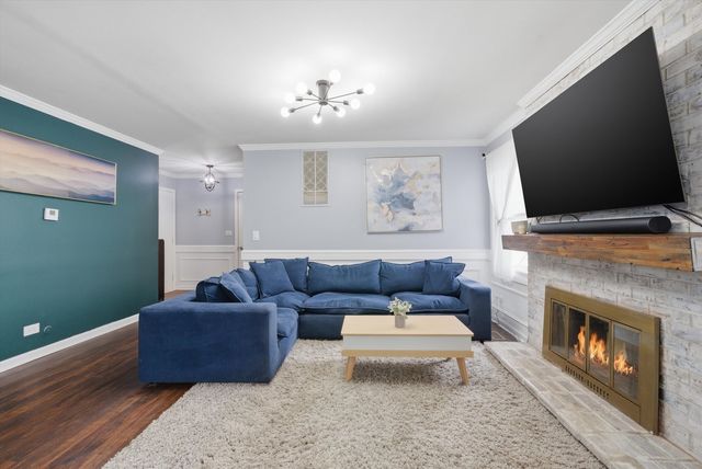 1198 ARROWWOOD Court, Aurora, IL 60504