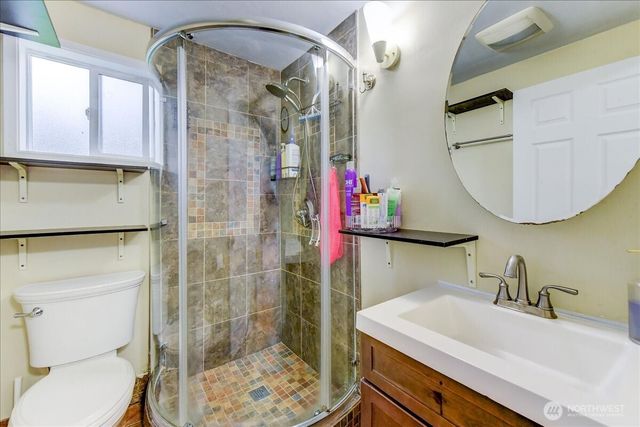 3533 SE 6th ST, Renton, WA 98058