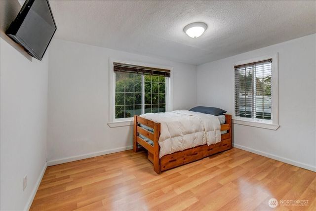 3533 SE 6th ST, Renton, WA 98058