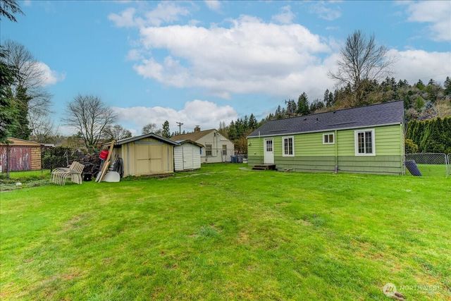 3533 SE 6th ST, Renton, WA 98058