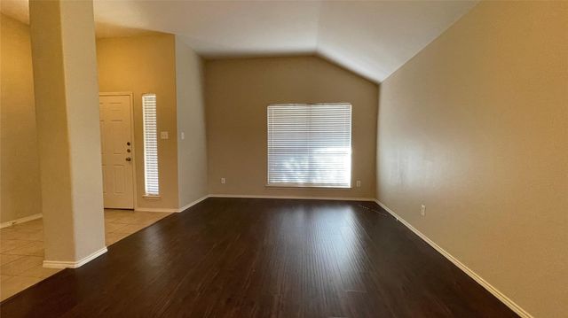 8131 Tierra Del Sol Road, Arlington, TX 76002