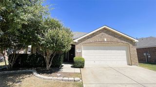 8131 Tierra Del Sol Road, Arlington, TX 76002