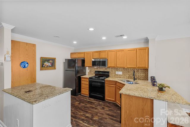 8733 Robinson Forest Drive, Charlotte, NC 28277