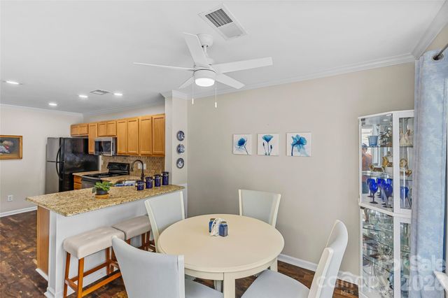 8733 Robinson Forest Drive, Charlotte, NC 28277