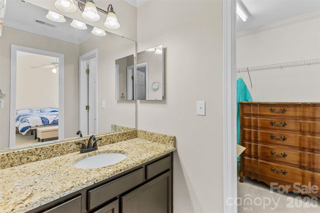 8733 Robinson Forest Drive, Charlotte, NC 28277