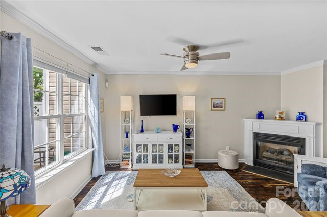 8733 Robinson Forest Drive, Charlotte, NC 28277