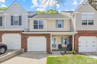 8733 Robinson Forest Drive, Charlotte, NC 28277