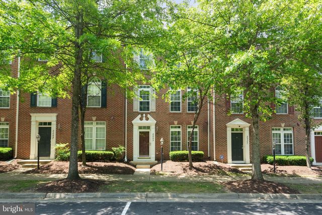2225 POTOMAC CLUB PKWY, Woodbridge, VA 22191