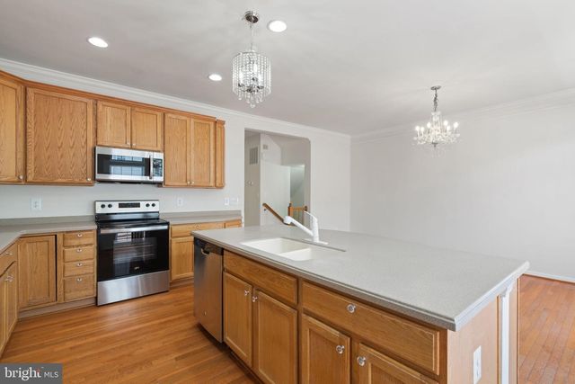 2225 POTOMAC CLUB PKWY, Woodbridge, VA 22191