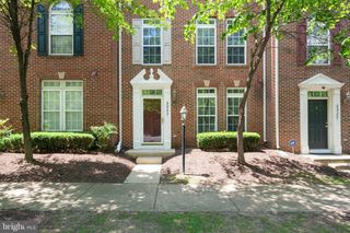 2225 POTOMAC CLUB PKWY, Woodbridge, VA 22191