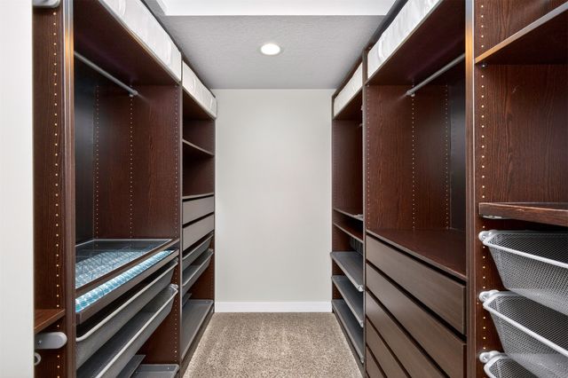 12308 Valdez Drive, Urbandale, IA 50323