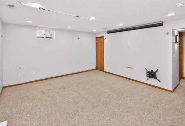 12308 Valdez Drive, Urbandale, IA 50323