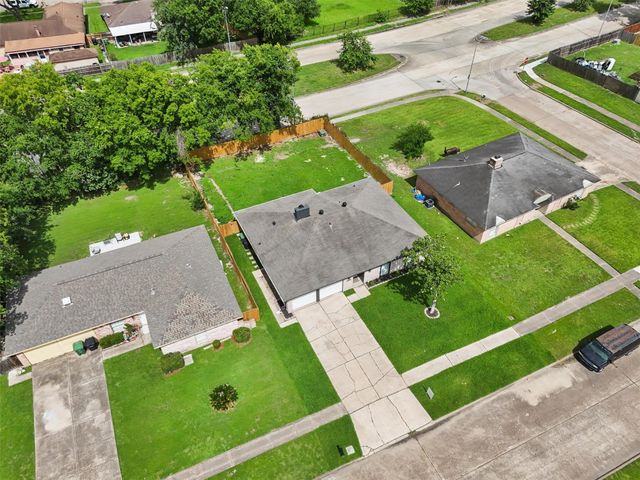 15439 Indian Woods Drive, Houston, TX 77489