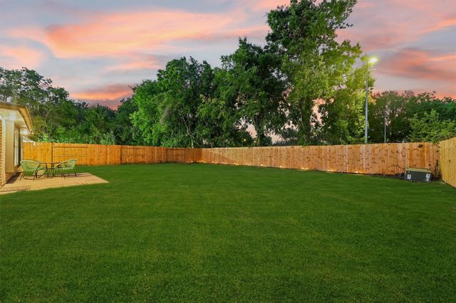 15439 Indian Woods Drive, Houston, TX 77489