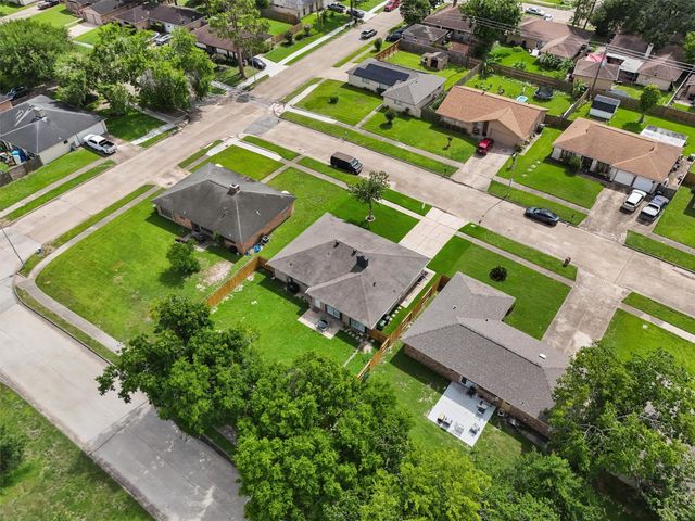 15439 Indian Woods Drive, Houston, TX 77489
