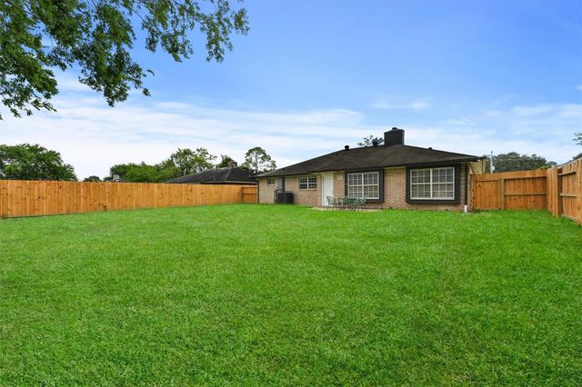 15439 Indian Woods Drive, Houston, TX 77489