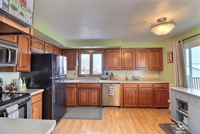 2888 LITTLE RAPIDS ROAD, De Pere, WI 54115