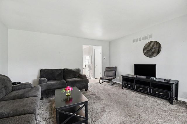 5153 Southglow Court Se, City Of Kentwood, MI 49508