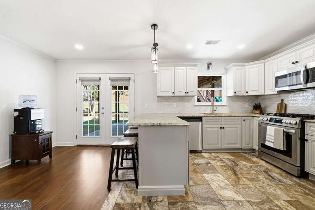 4489 Coventry Way NE, Roswell, GA 30075