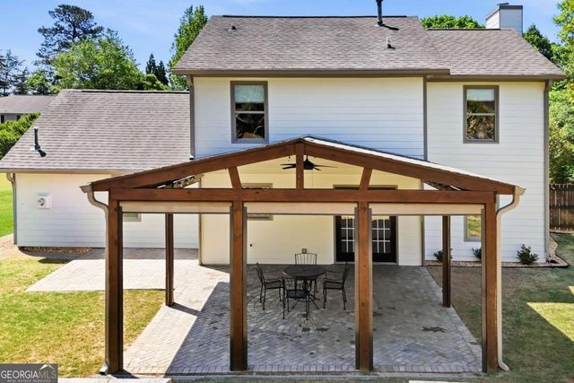 4489 Coventry Way NE, Roswell, GA 30075