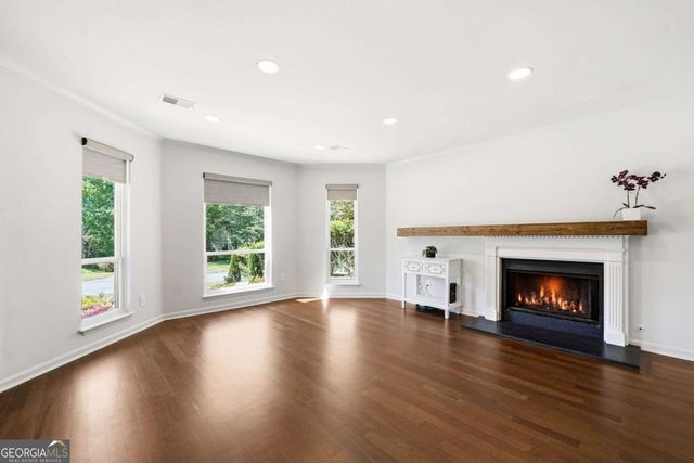 4489 Coventry Way NE, Roswell, GA 30075