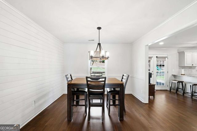 4489 Coventry Way NE, Roswell, GA 30075